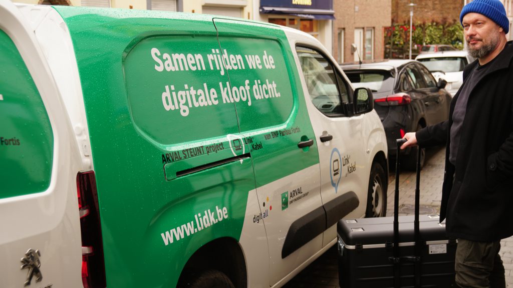 Econocom Belux participe au projet Mobidig pour lutter contre l’exclusion numérique